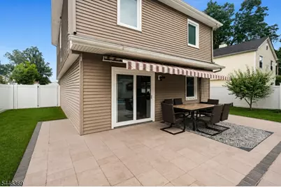 16 Adrian St, Pompton Lakes, NJ 07442 - Photo 36