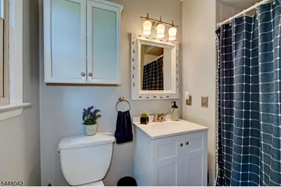 102 Tomahawk Trl, Sparta Township, NJ 07871 - Photo 14