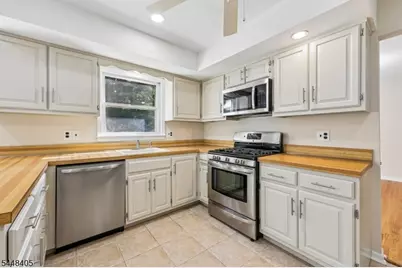 44 Leonhard Dr, Haledon, NJ 07508 - Photo 12