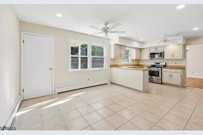44 Leonhard Dr, Haledon, NJ 07508 - Photo 16