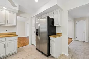44 Leonhard Dr, Haledon, NJ 07508 - Photo 14