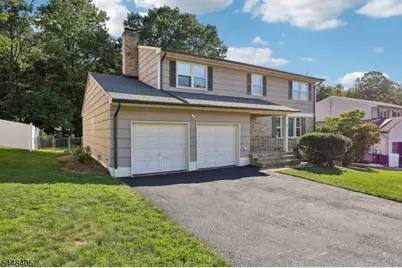 44 Leonhard Dr, Haledon, NJ 07508 - Photo 2
