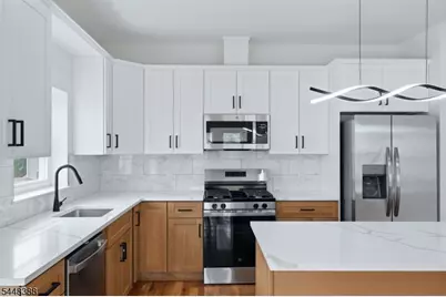 54 Pennsylvania Ave, Newark, NJ 07114 - Photo 6