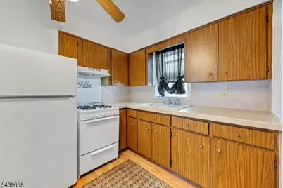 27 Thomas St, South River, NJ 08882 - Photo 12
