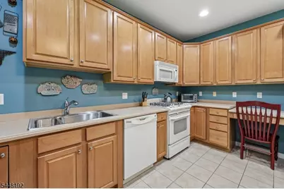 7111 Warrens Way, Wanaque, NJ 07465 - Photo 14