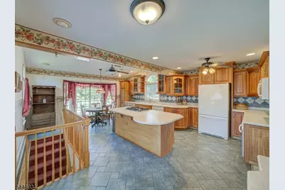 319 Marion Pl, Manville, NJ 08835 - Photo 8