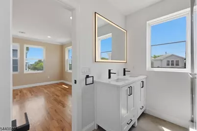 434 S 10th St, Newark, NJ 07103 - Photo 38