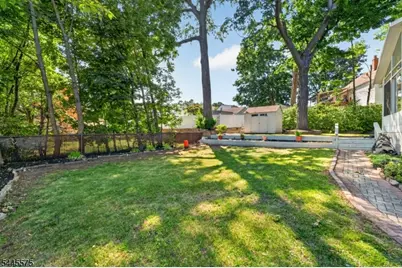 181 Livingston St, Clifton, NJ 07013 - Photo 48