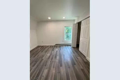 410 Chadwick Ave, Newark, NJ 07112 - Photo 6
