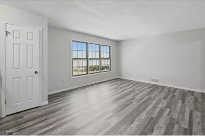 52 Burlington Ct #52, Hamburg, NJ 07419 - Photo 12