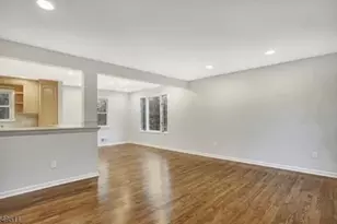 10 Cedar St, Bridgewater, NJ 08807 - Photo 6