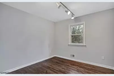 10 Cedar St, Bridgewater, NJ 08807 - Photo 8
