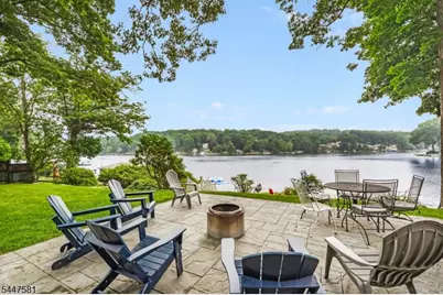 209 Hudson Ave, Hopatcong, NJ 07843 - Photo 4