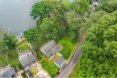 209 Hudson Ave, Hopatcong, NJ 07843 - Photo 36