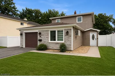 16 Adrian St, Pompton Lakes, NJ 07442 - Photo 2