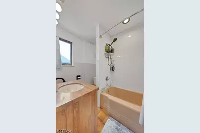 434 E 3rd Ave, Roselle, NJ 07203 - Photo 24