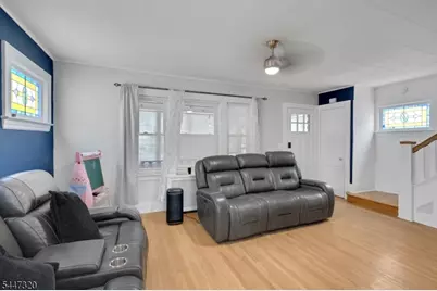 434 E 3rd Ave, Roselle, NJ 07203 - Photo 6