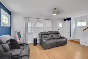 434 E 3rd Ave, Roselle, NJ 07203 - Photo 6