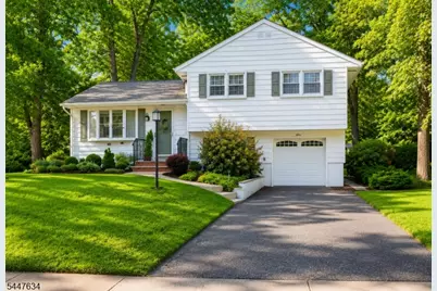 15 Stonehill Rd, Randolph Township, NJ 07869 - Photo 1