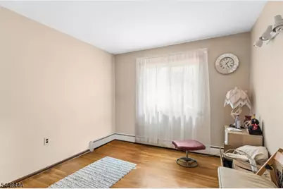 40 Vista Dr, Marlboro Township, NJ 07751 - Photo 16