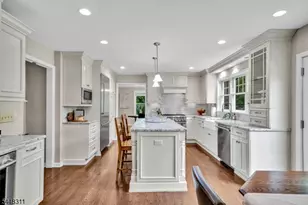 5 Fieldstone Dr, Clinton Township, NJ 08833 - Photo 2