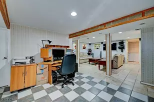 47 Boyden Pkwy, Maplewood, NJ 07040 - Photo 28