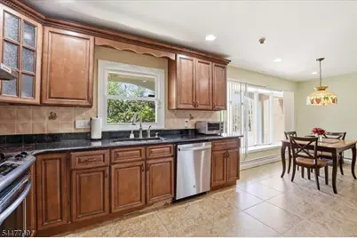 17 Edgewood Ave N, West Orange Township, NJ 07052 - Photo 12