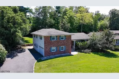 17 Edgewood Ave N, West Orange Township, NJ 07052 - Photo 2