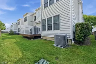 96 Hickory Hill Blvd, Totowa, NJ 07512 - Photo 38