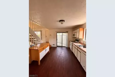 28 Spencer St, Franklin Township, NJ 08873 - Photo 12