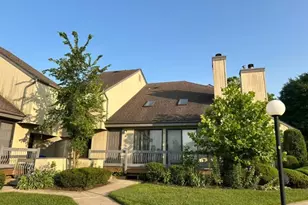 28 Spencer St, Franklin Township, NJ 08873 - Photo 1