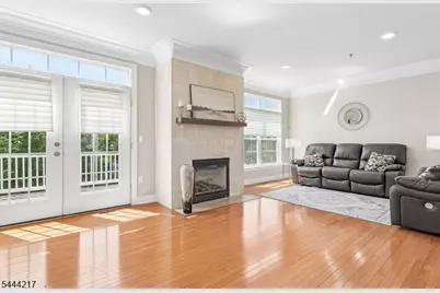 1366 Genovese Ln, Rahway, NJ 07065 - Photo 4