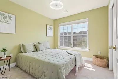 1366 Genovese Ln, Rahway, NJ 07065 - Photo 20