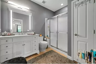 905 Brook Hollow Dr #905, Hanover Township, NJ 07981 - Photo 20