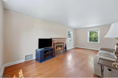 21 Wagner St, Bloomfield, NJ 07003 - Photo 6