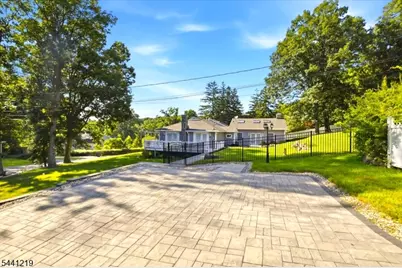 66 Minnisink Rd, Jefferson Township, NJ 07849 - Photo 10