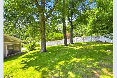 66 Minnisink Rd, Jefferson Township, NJ 07849 - Photo 6