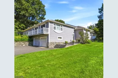 66 Minnisink Rd, Jefferson Township, NJ 07849 - Photo 2