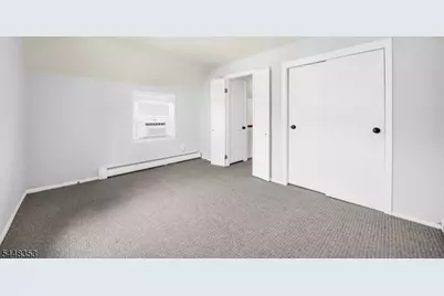 33 Asbury Pl, Parsippany, NJ 07878 - Photo 14