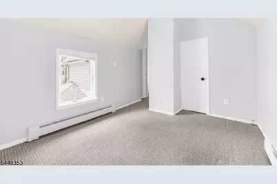 33 Asbury Pl, Parsippany, NJ 07878 - Photo 18