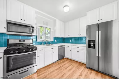 33 Asbury Pl, Parsippany, NJ 07878 - Photo 8