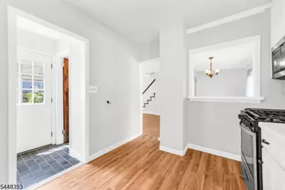 33 Asbury Pl, Parsippany, NJ 07878 - Photo 10