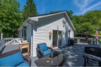 38 Oneida Ave, Hopatcong, NJ 07843 - Photo 26