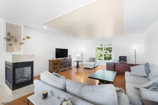 33 Catamaran Ct, Mount Arlington, NJ 07856 - Photo 4