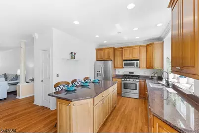 33 Catamaran Ct, Mount Arlington, NJ 07856 - Photo 10