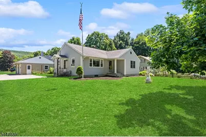 162 Cozy Lake Rd, Jefferson Township, NJ 07438 - Photo 1