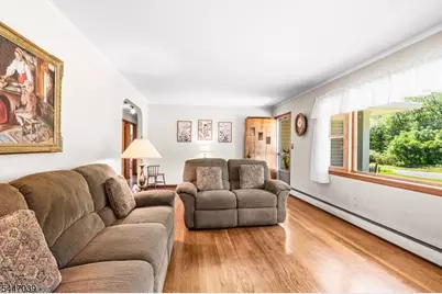 162 Cozy Lake Rd, Jefferson Township, NJ 07438 - Photo 4