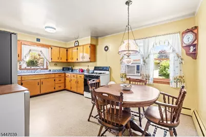 162 Cozy Lake Rd, Jefferson Township, NJ 07438 - Photo 8