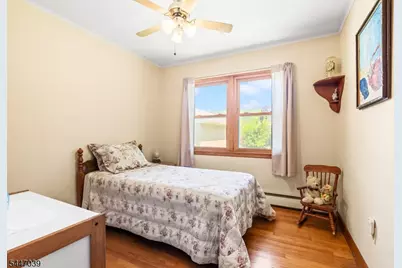 162 Cozy Lake Rd, Jefferson Township, NJ 07438 - Photo 16