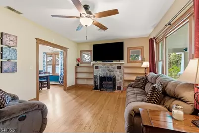 1316 Belvidere Rd, Lopatcong Township, NJ 08865 - Photo 10